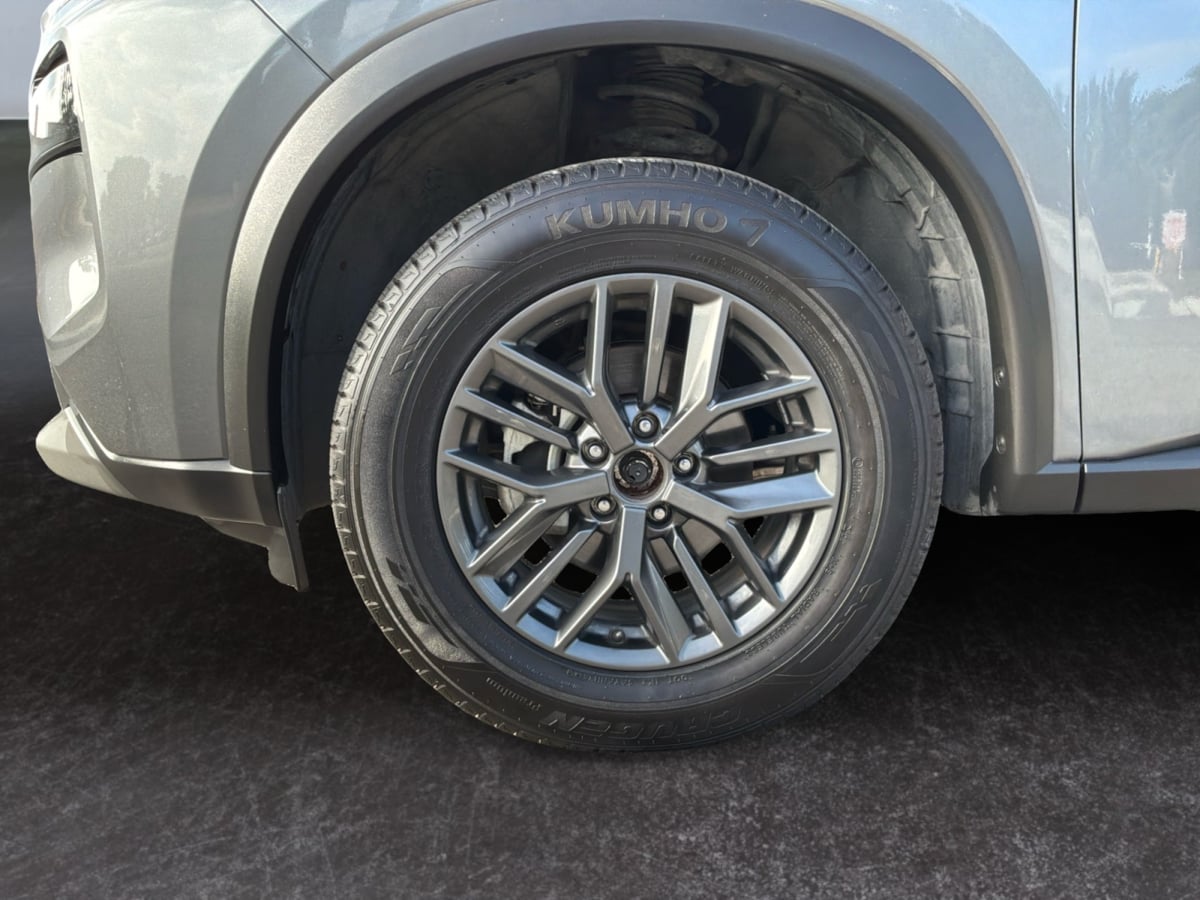 Nissan Rogue photo 9
