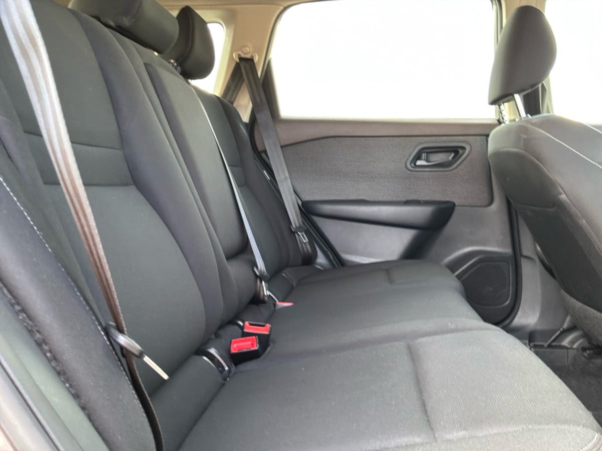 Nissan Rogue photo 20