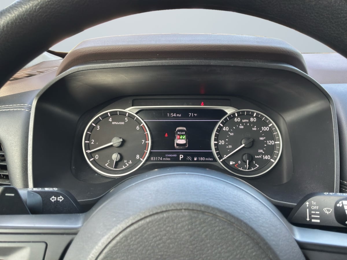 Nissan Rogue photo 12