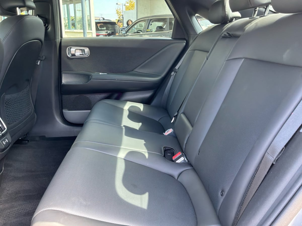 Hyundai Ioniq 6 photo 19