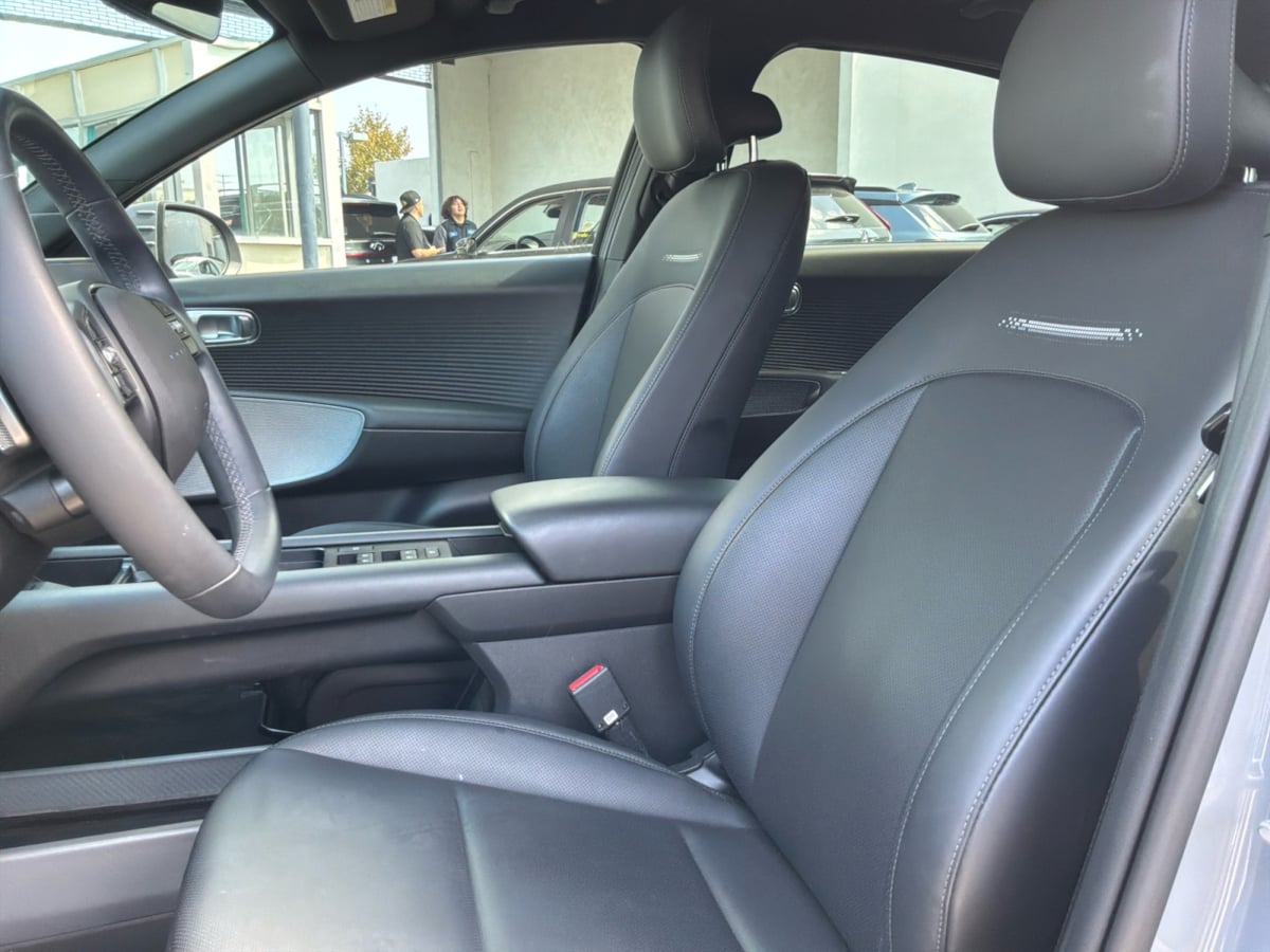 Hyundai Ioniq 6 photo 18