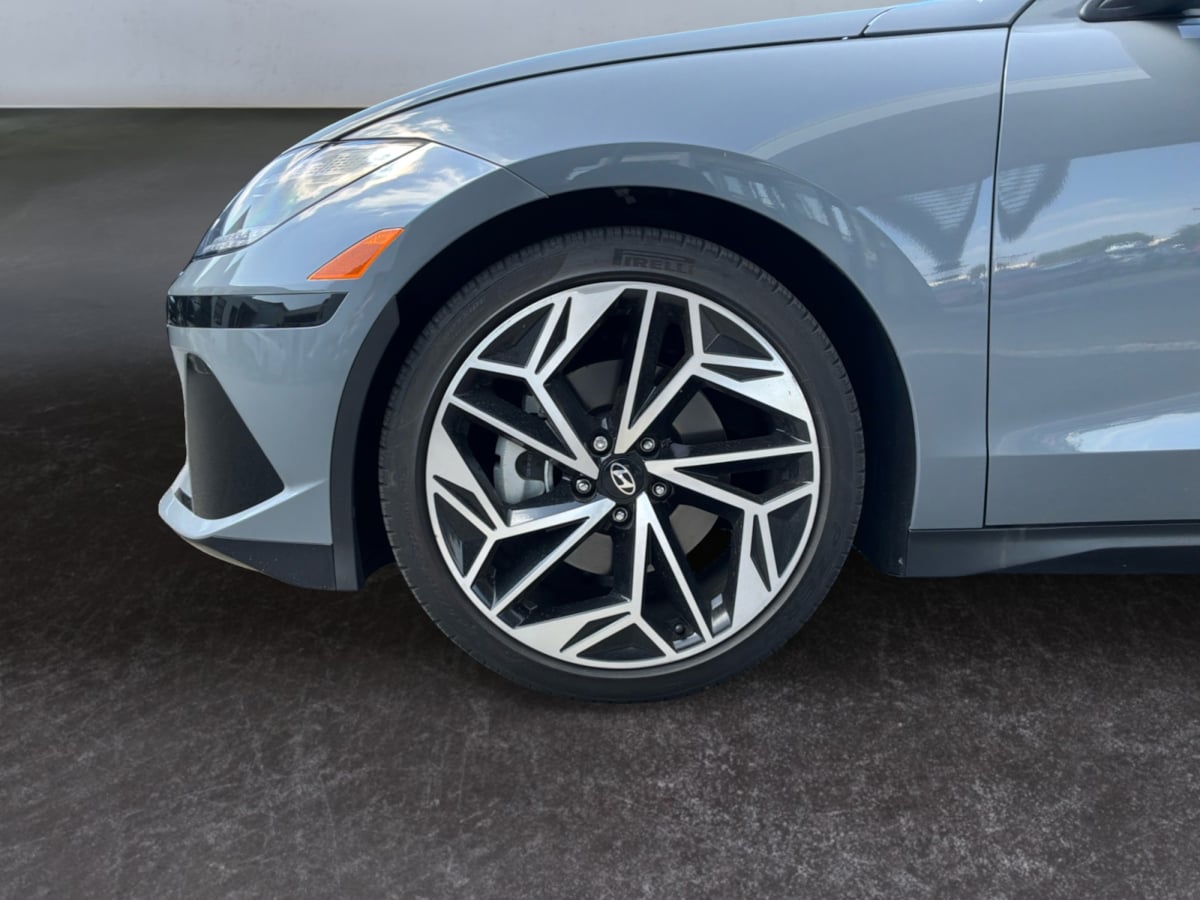 Hyundai Ioniq 6 photo 9