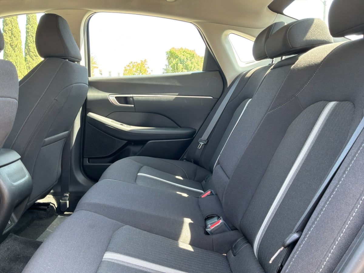 Hyundai Sonata photo 19