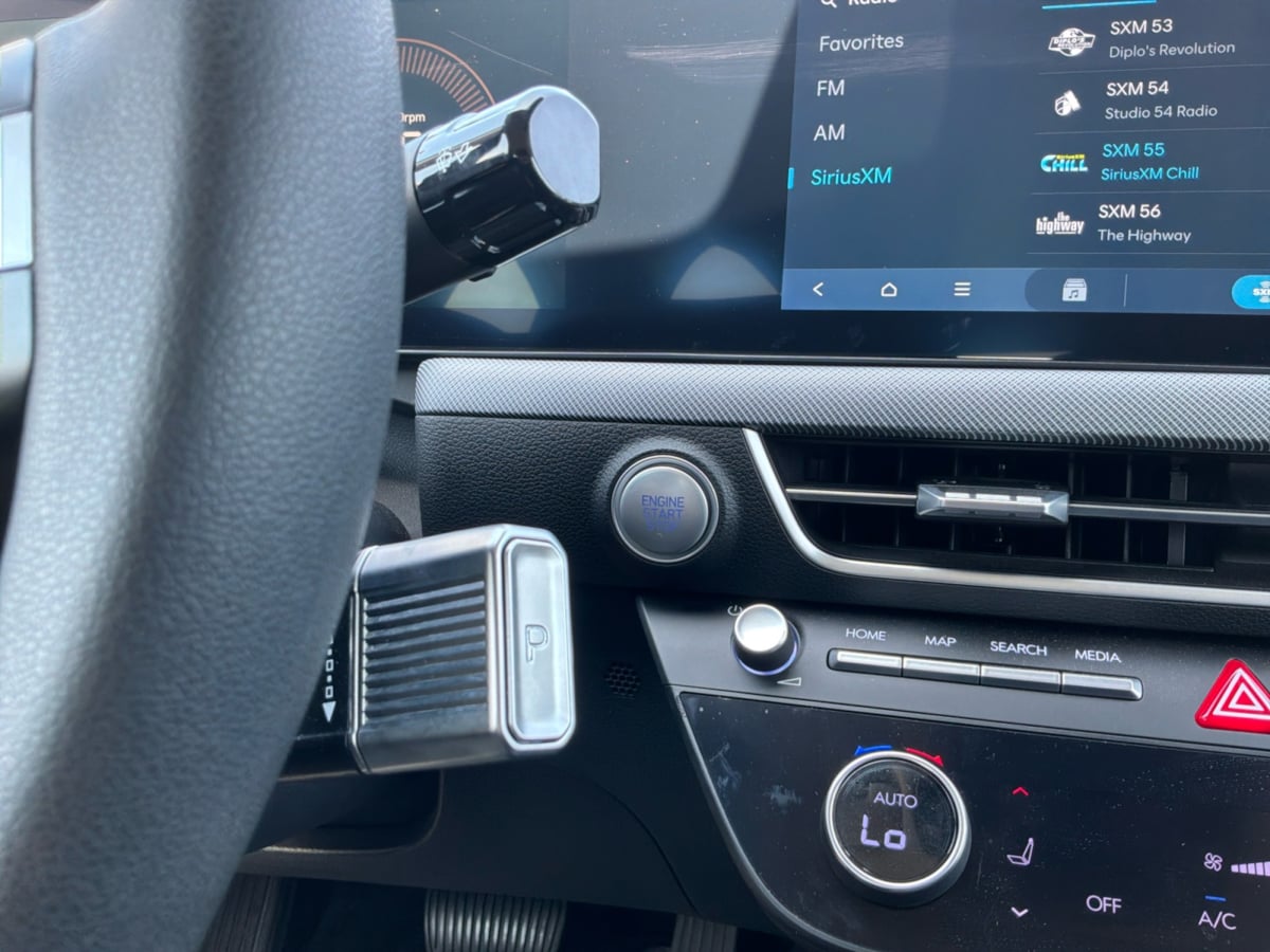 Hyundai Sonata photo 17