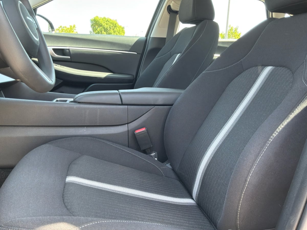 Hyundai Sonata photo 18