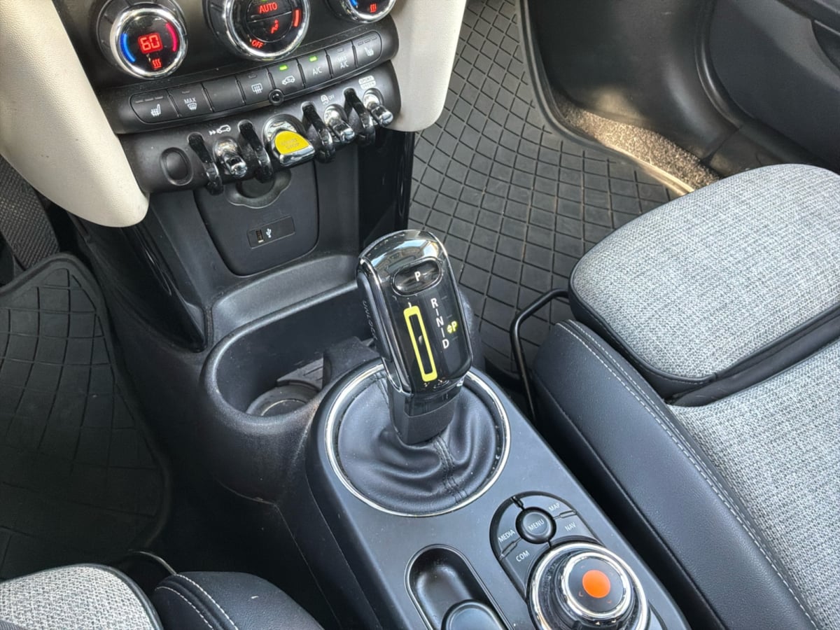 Mini Hardtop photo 18