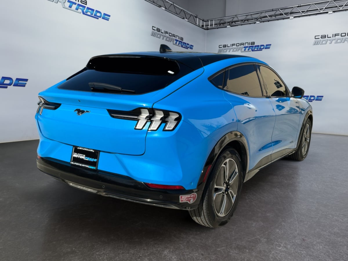 Ford Mustang Mach-E photo 5