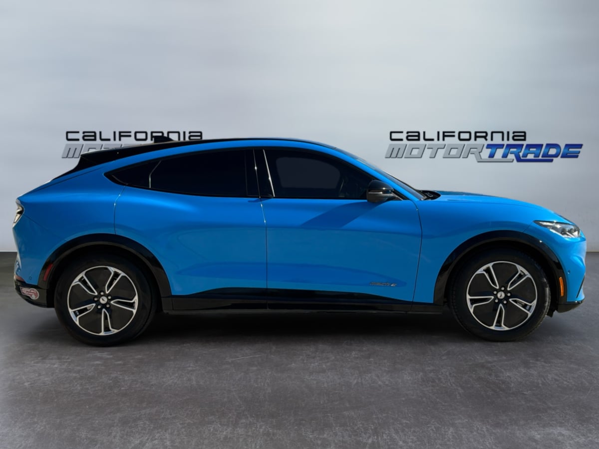 Ford Mustang Mach-E photo 4