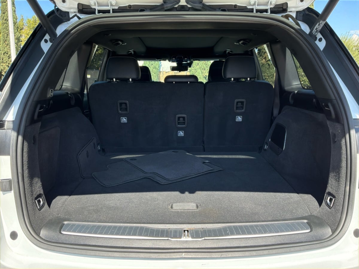 Jeep Grand Cherokee photo 22