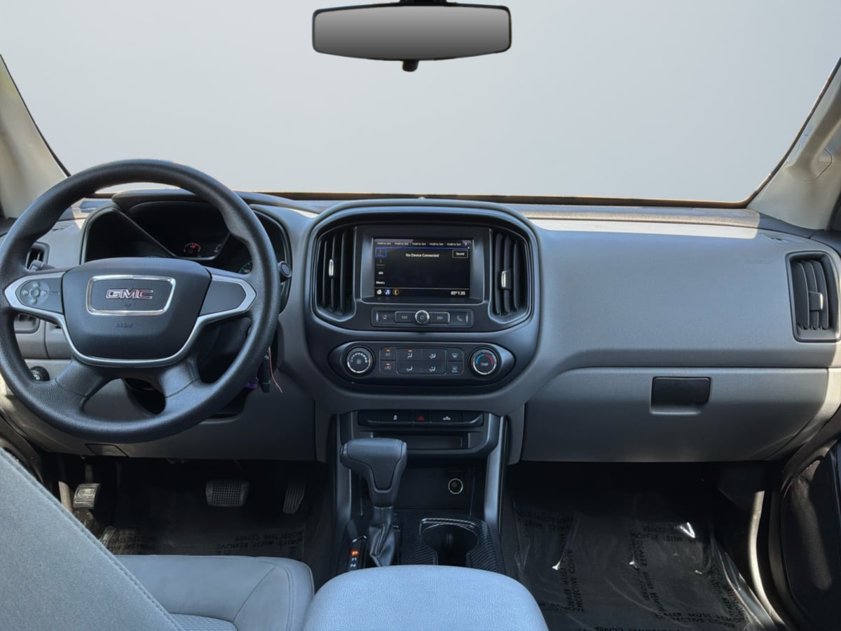 GMC Canyon photo 10