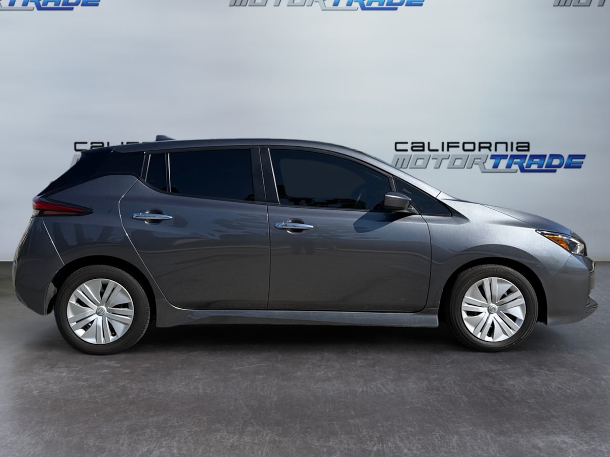 Nissan Leaf photo 4