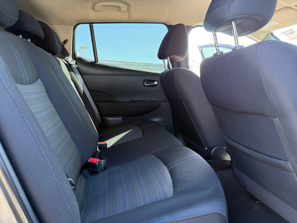 Nissan Leaf photo 16