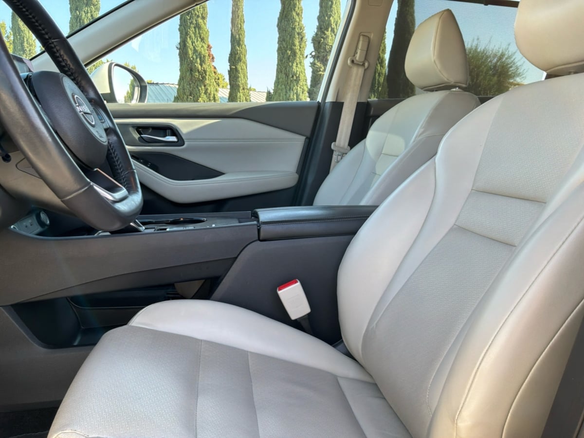 Nissan Rogue photo 19