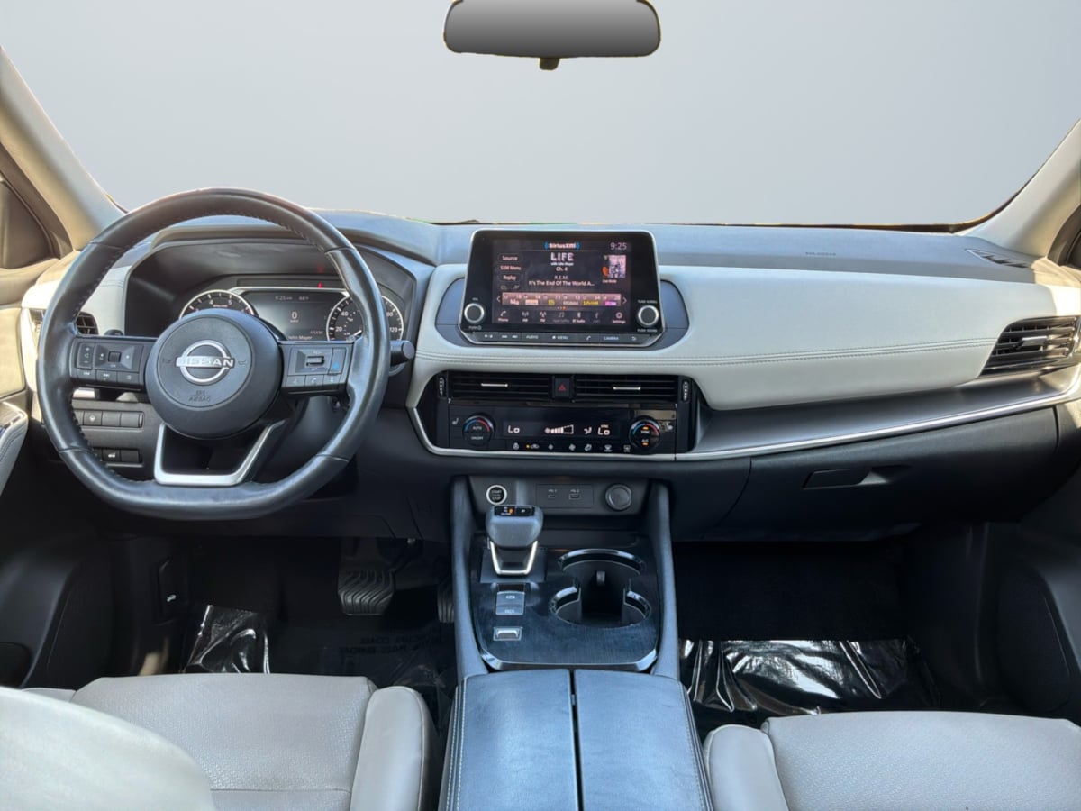 Nissan Rogue photo 10
