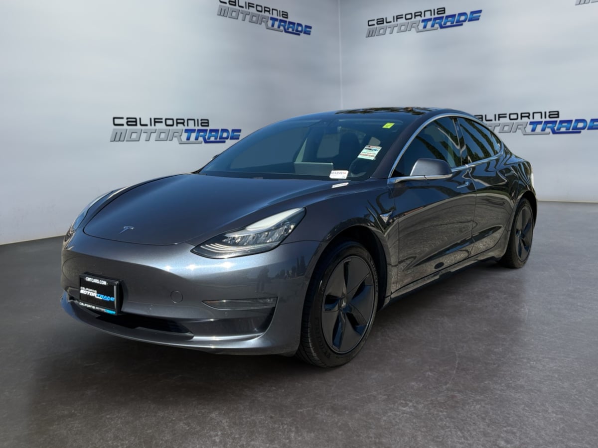 Tesla Model 3 photo 24