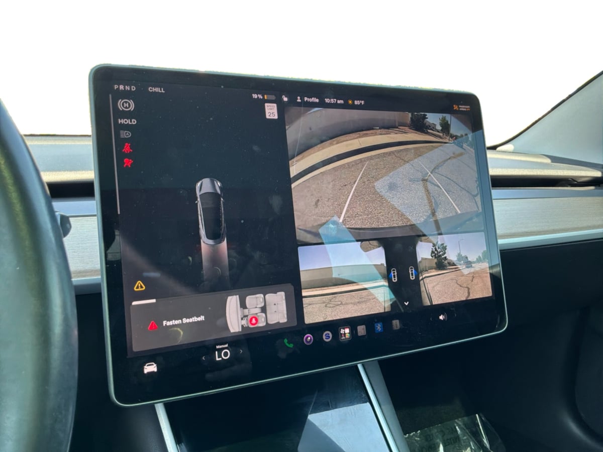 Tesla Model 3 photo 13