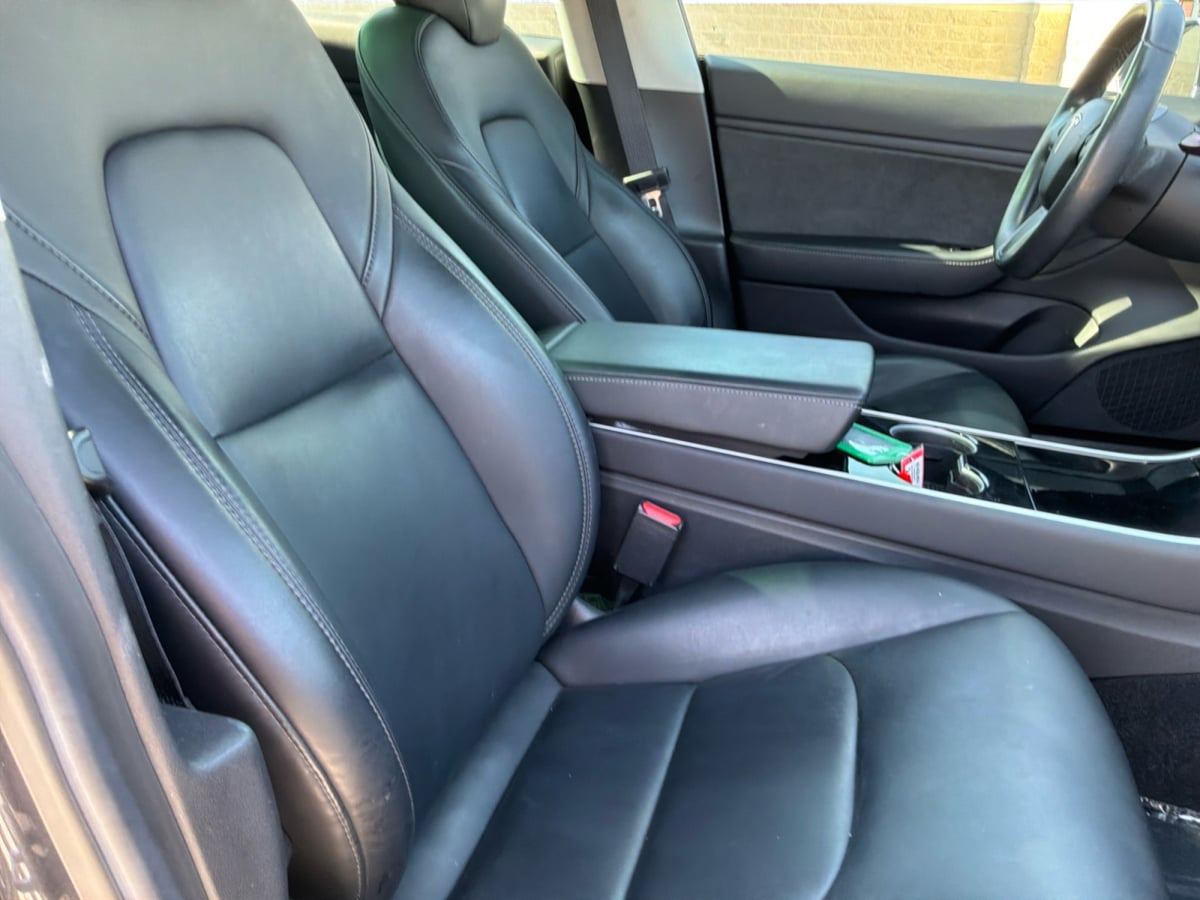 Tesla Model 3 photo 21