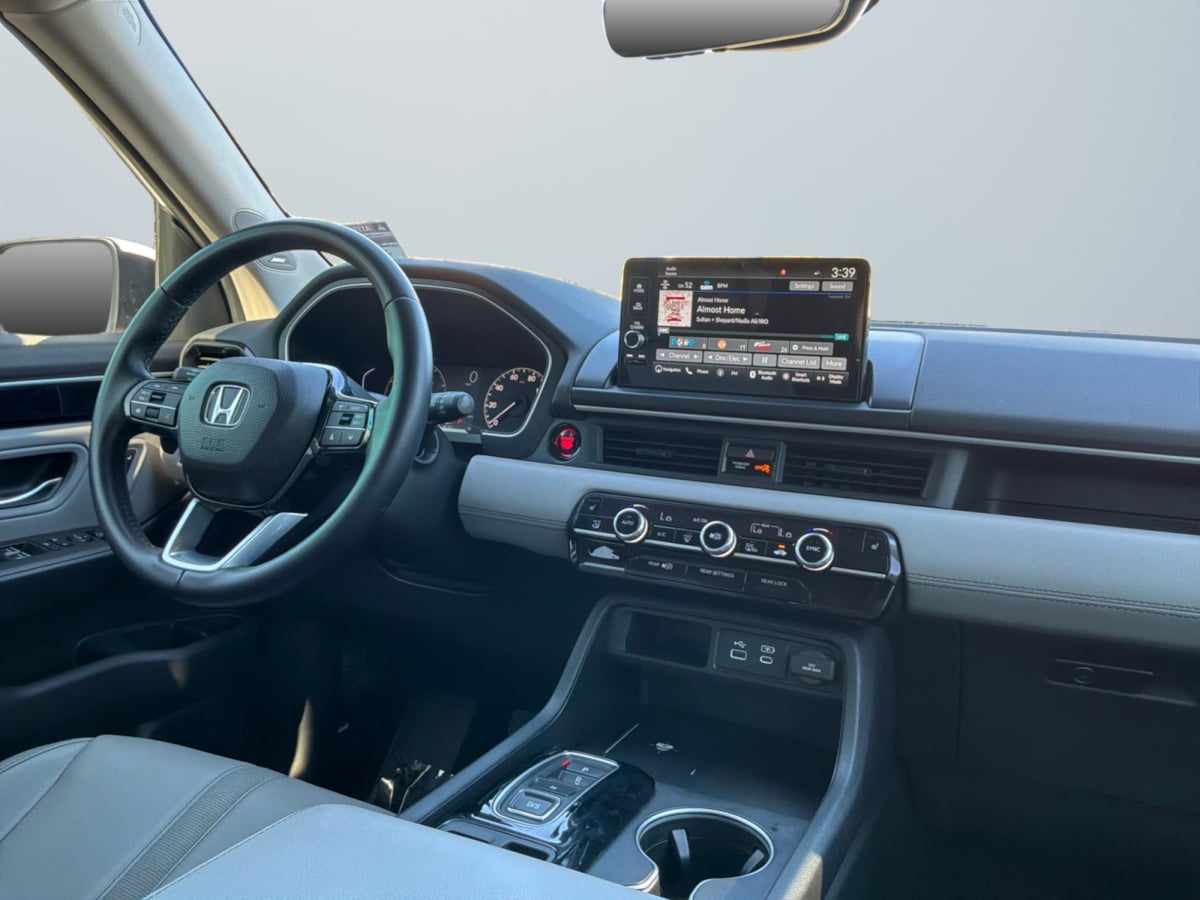 Honda Pilot photo 14