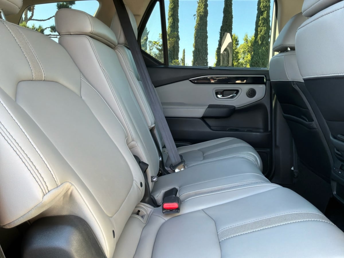 Honda Pilot photo 20