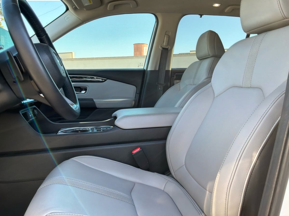 Honda Pilot photo 18