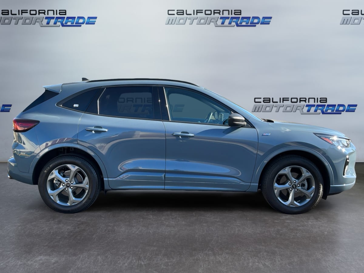 Ford Escape photo 4