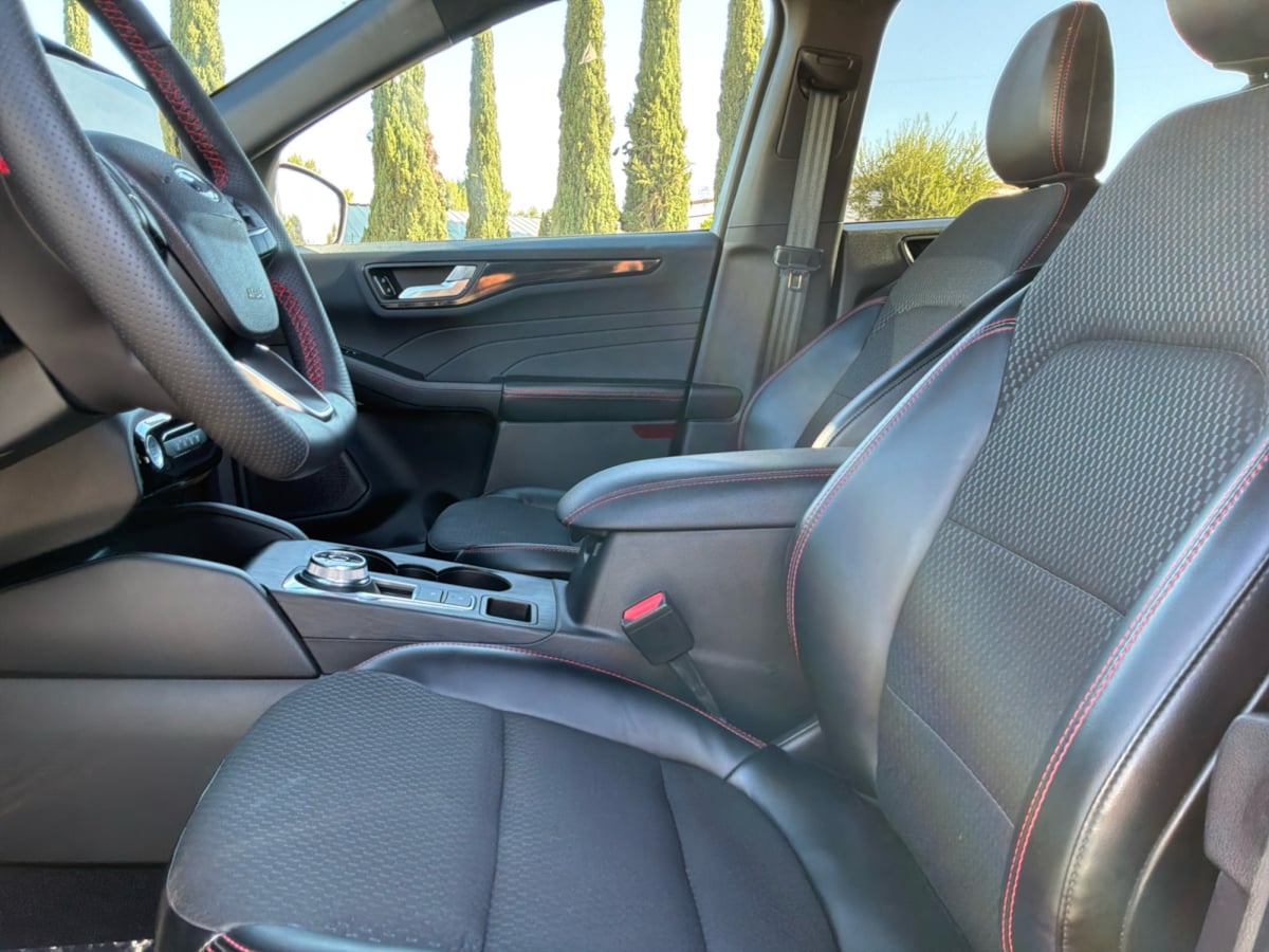 Ford Escape photo 18
