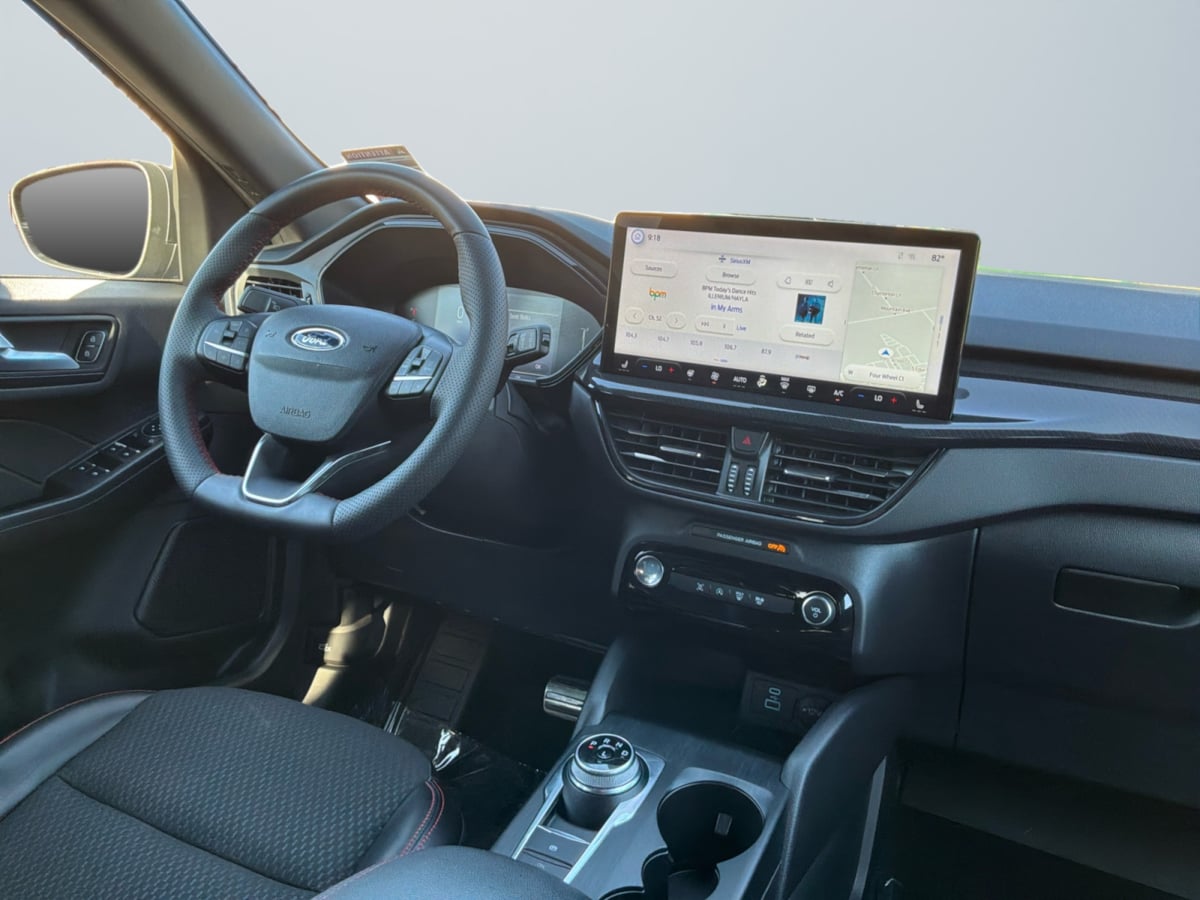 Ford Escape photo 14