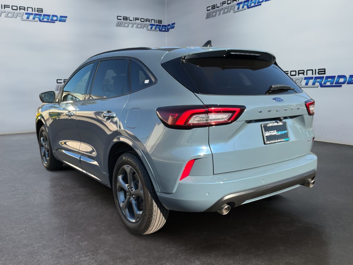 Ford Escape photo 7