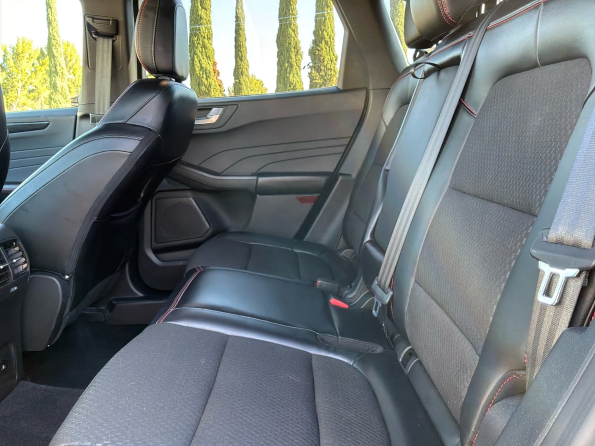 Ford Escape photo 19