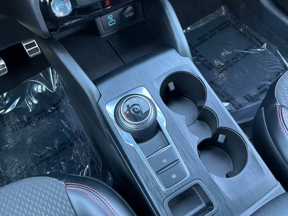 Ford Escape photo 16