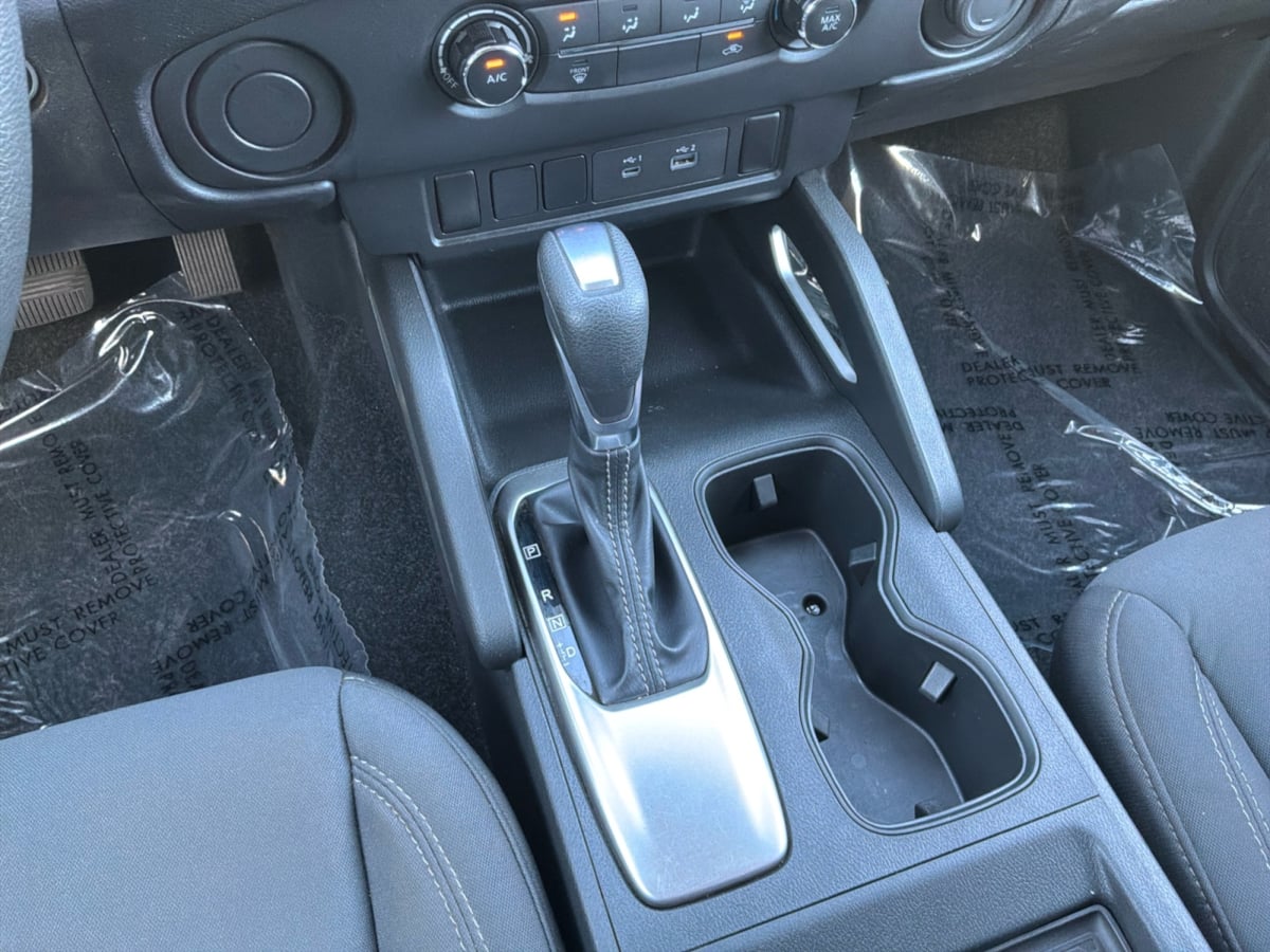 Nissan Frontier photo 16