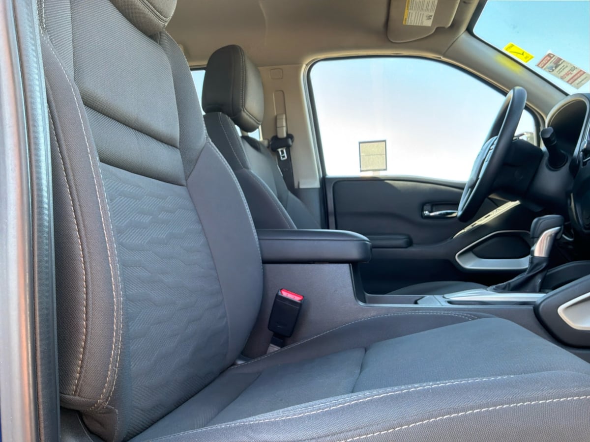 Nissan Frontier photo 21