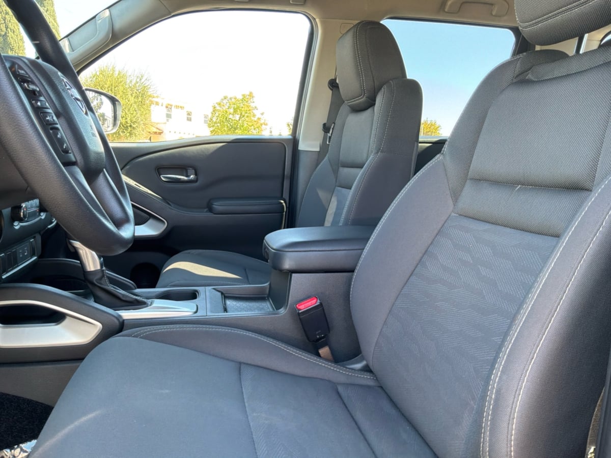 Nissan Frontier photo 18