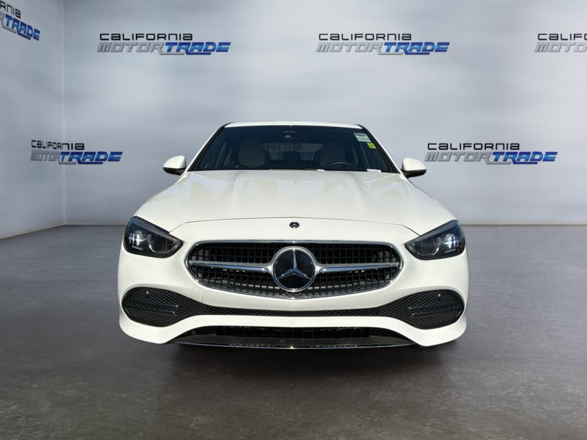 Mercedes-Benz C300 photo 2