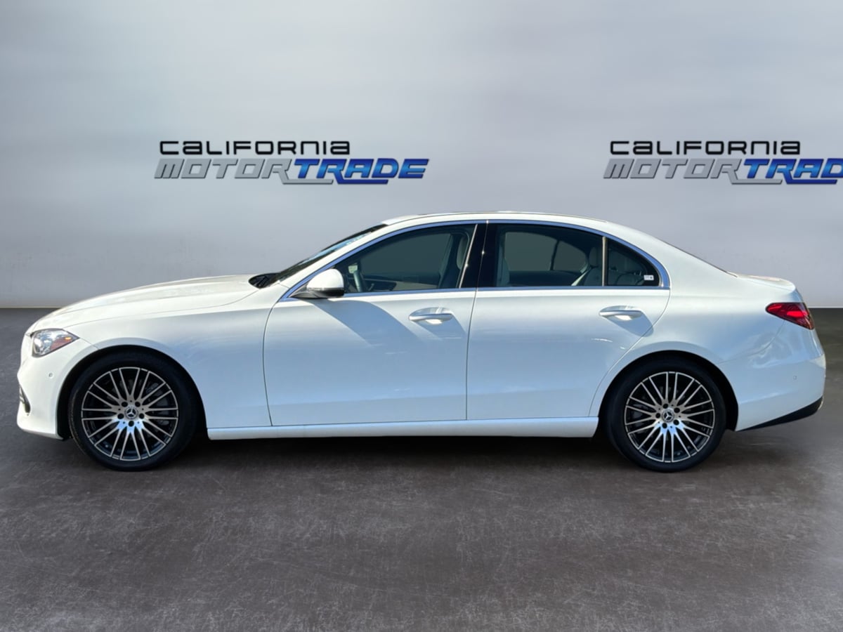 Mercedes-Benz C300 photo 8