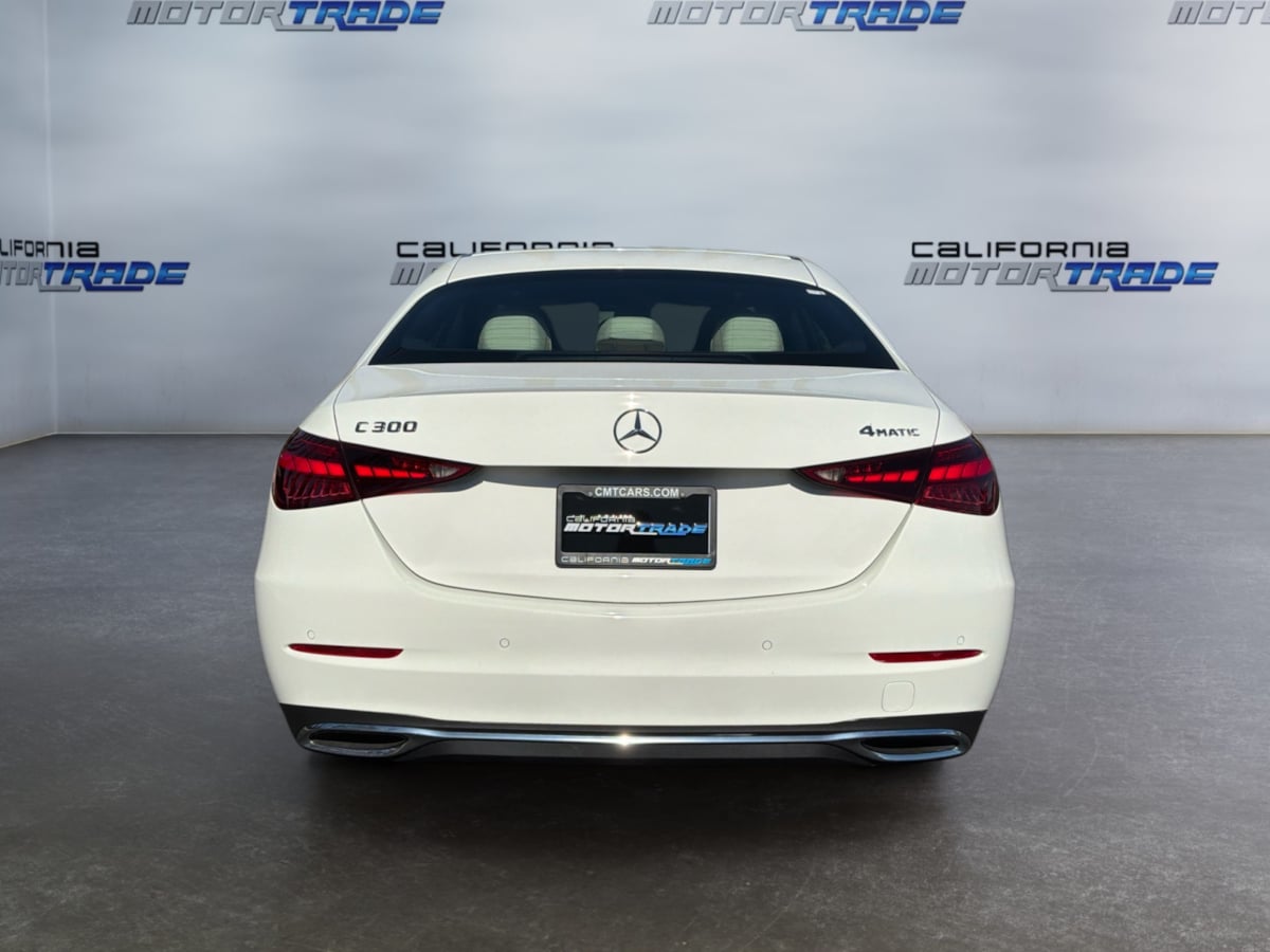 Mercedes-Benz C300 photo 6