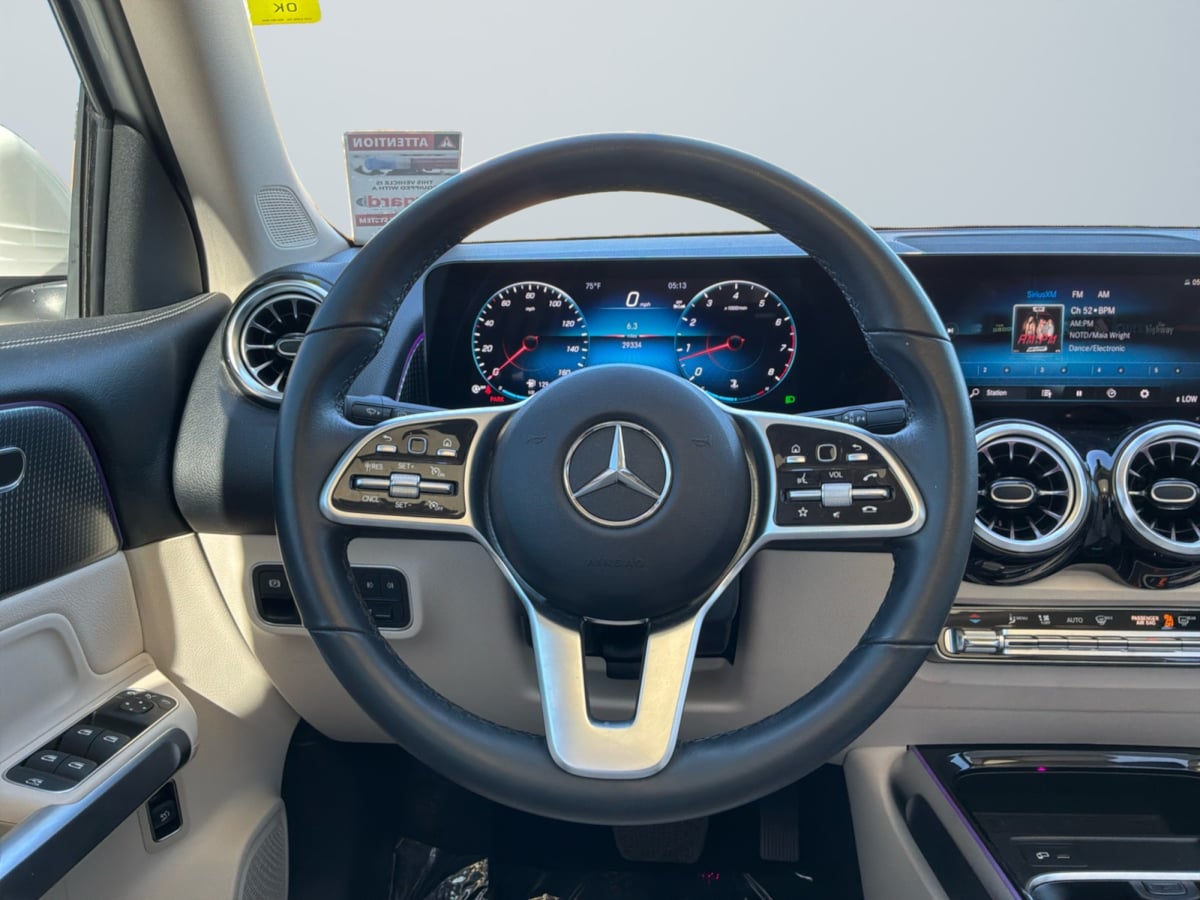 Mercedes-Benz GLB 250 photo 11