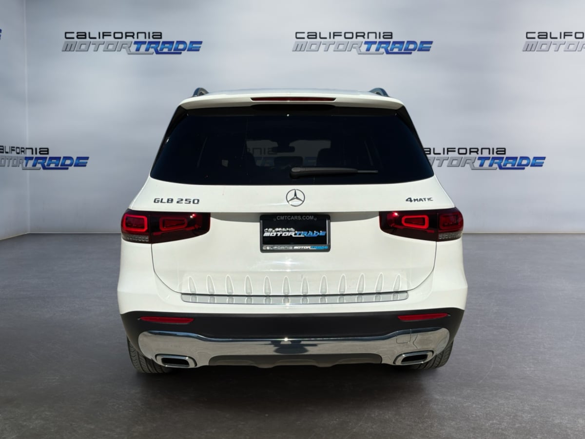 Mercedes-Benz GLB 250 photo 6