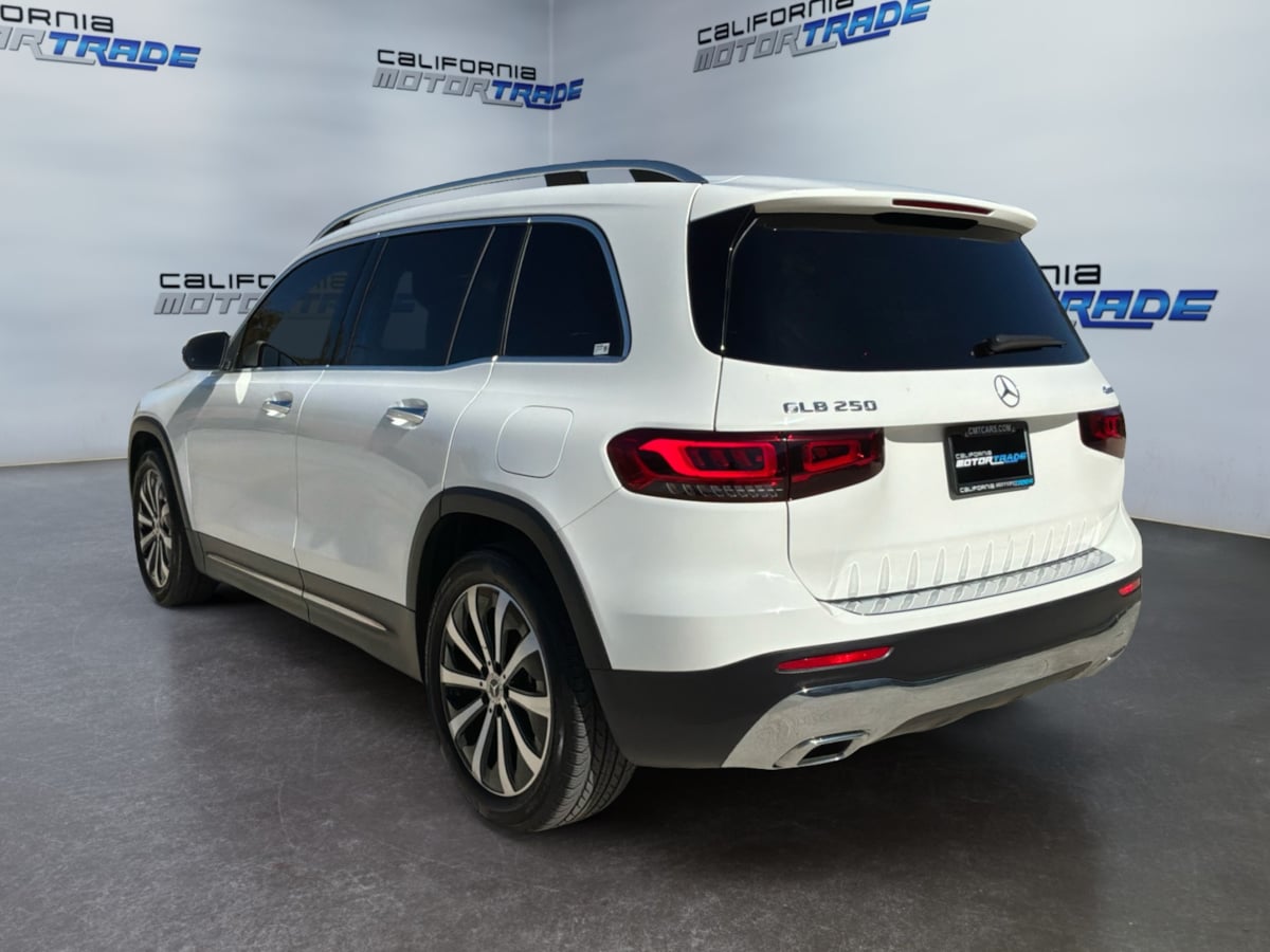 Mercedes-Benz GLB 250 photo 7