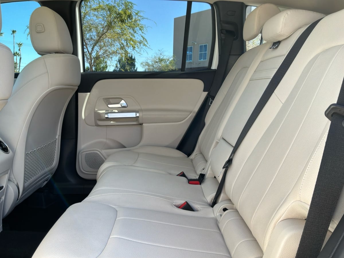 Mercedes-Benz GLB 250 photo 20