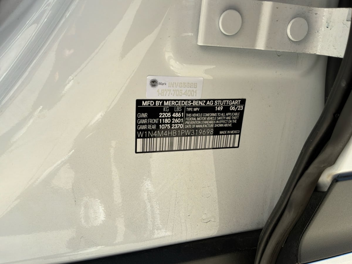 Mercedes-Benz GLB 250 photo 24