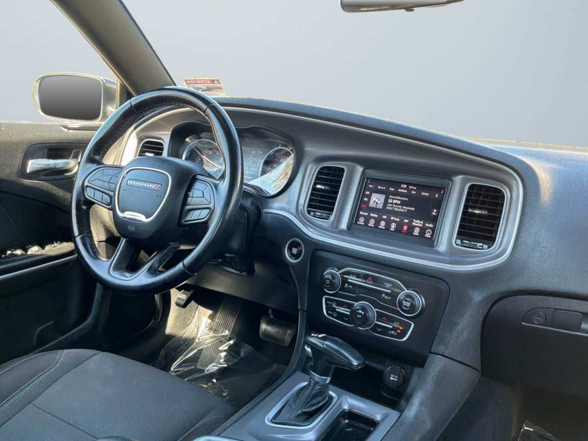 Dodge Charger photo 14