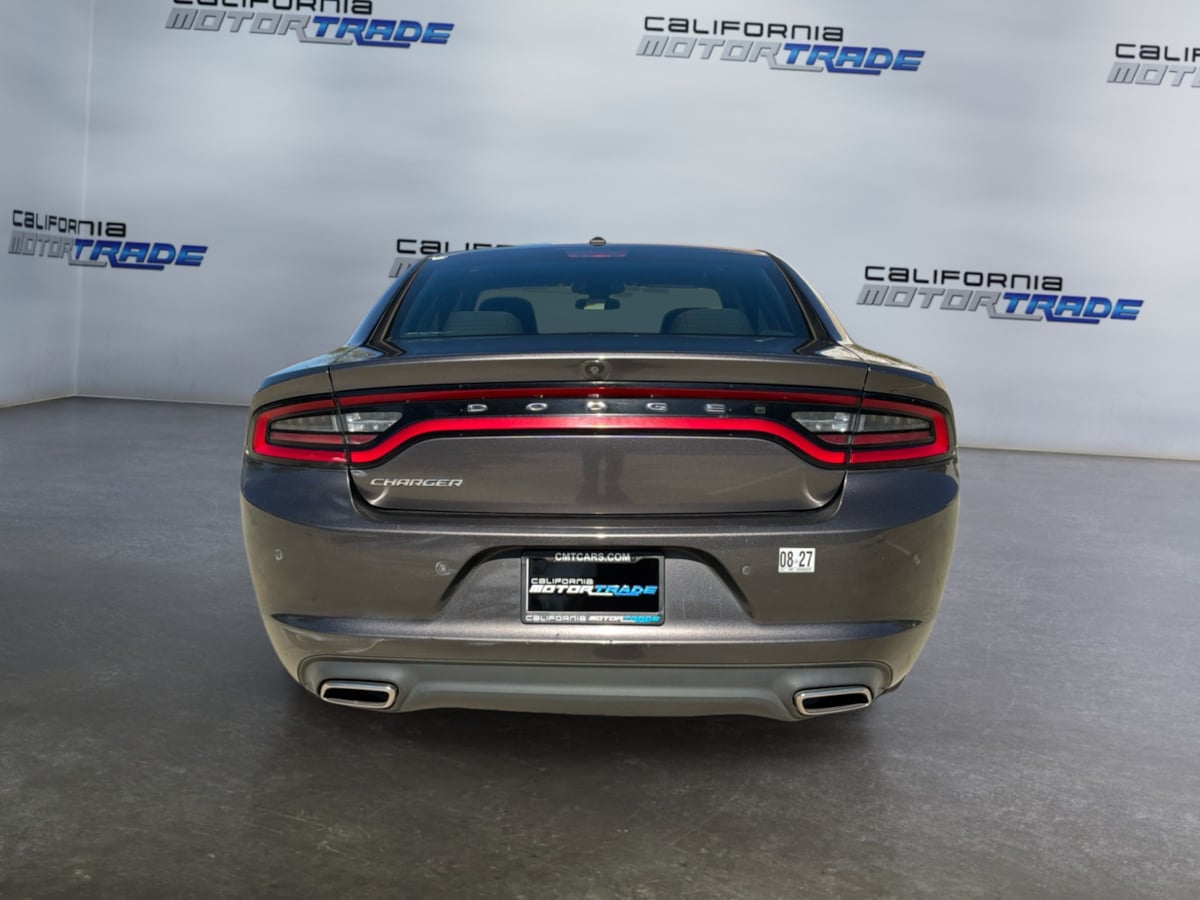 Dodge Charger photo 6