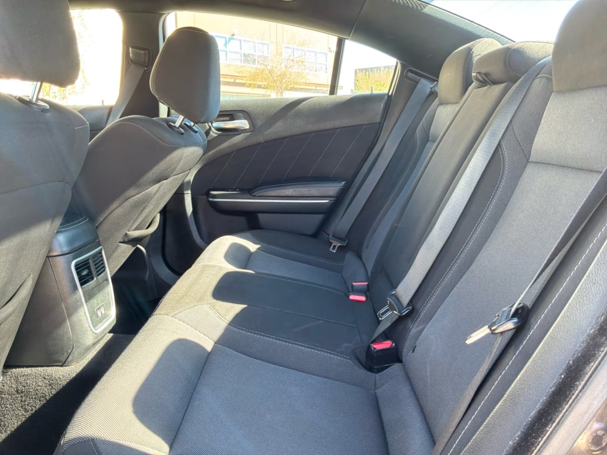 Dodge Charger photo 19
