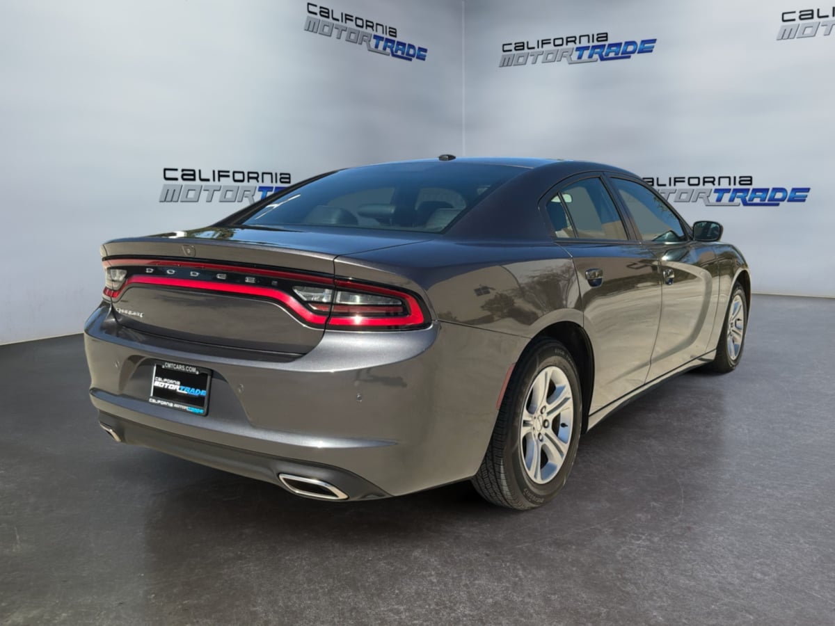 Dodge Charger photo 5