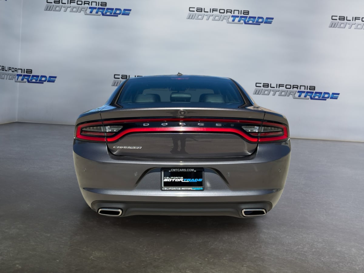 Dodge Charger photo 6