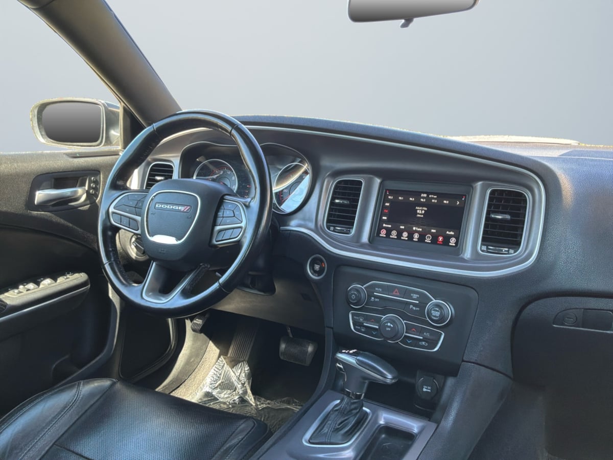 Dodge Charger photo 14