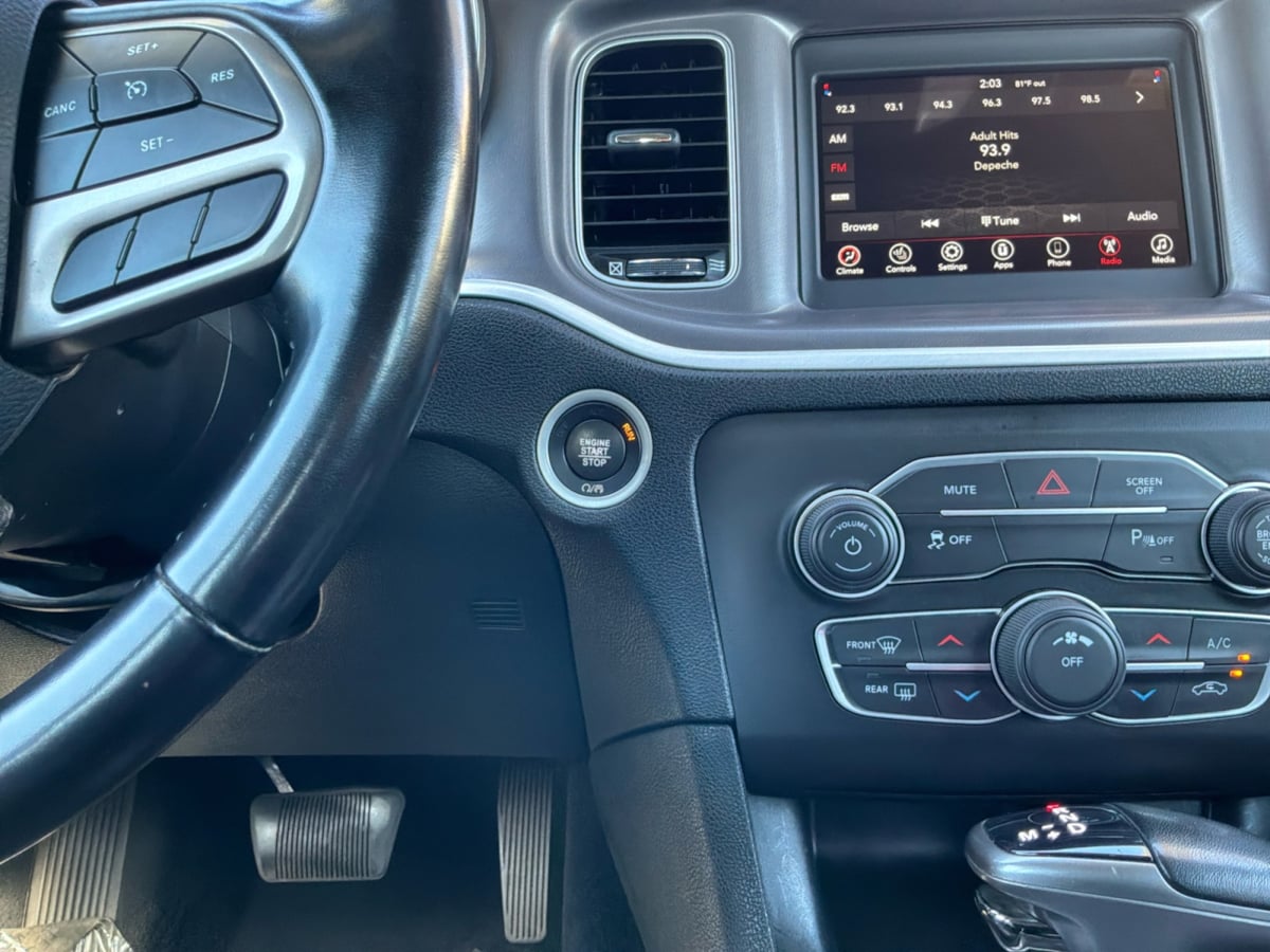 Dodge Charger photo 17