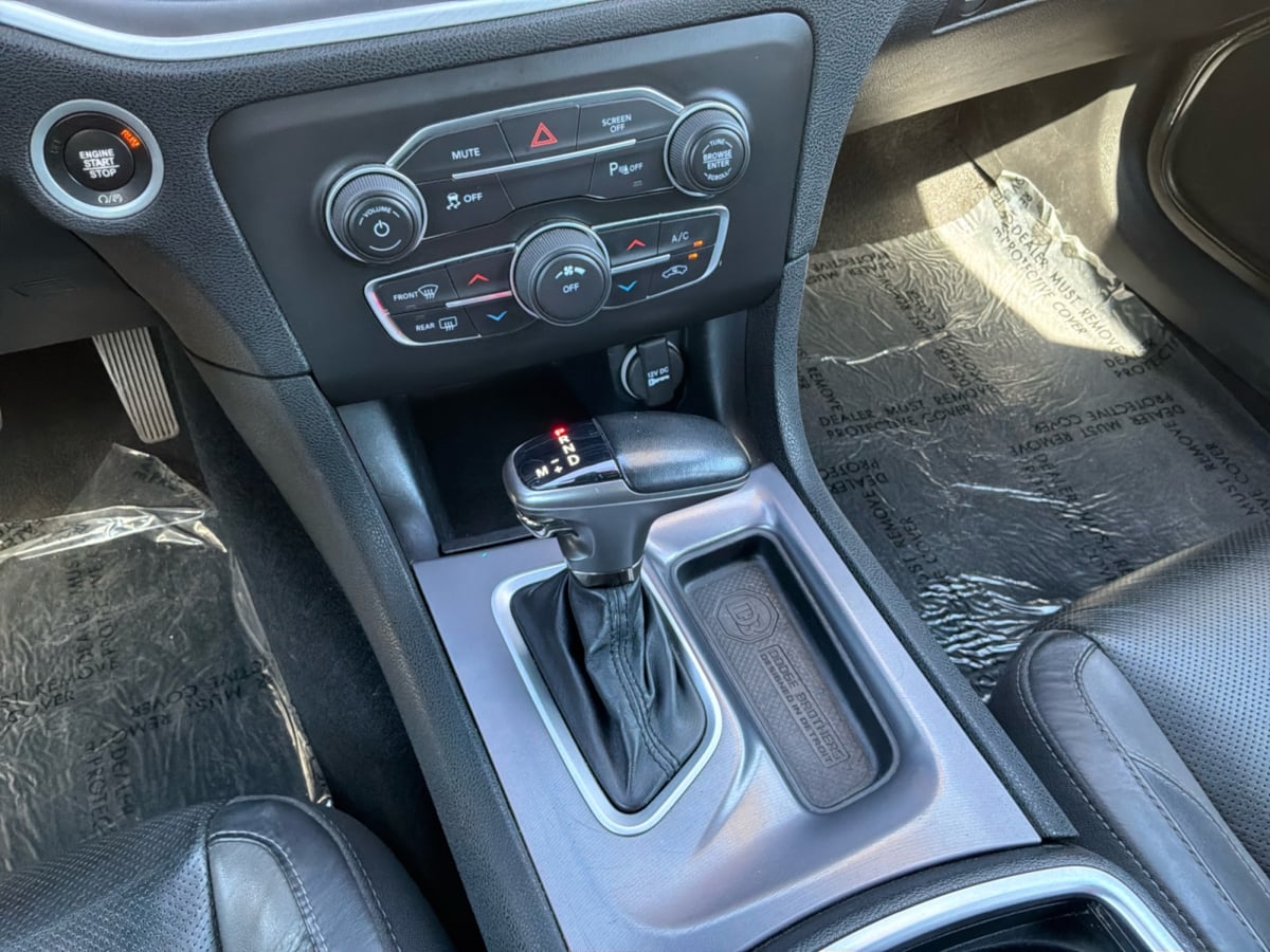 Dodge Charger photo 16