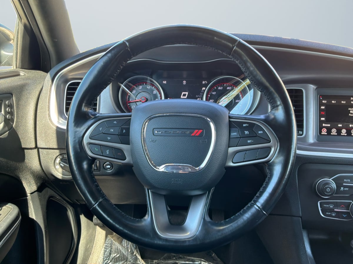 Dodge Charger photo 11
